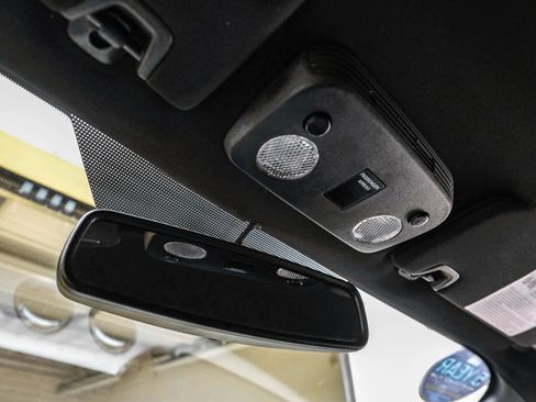 Used 2016 Ford Mustang Premium image 27