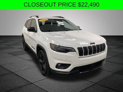 Used 2023 Jeep Cherokee Altitude Lux