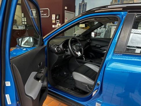Used 2021 Nissan Kicks SR w/ SR Premium Package FWD image 17