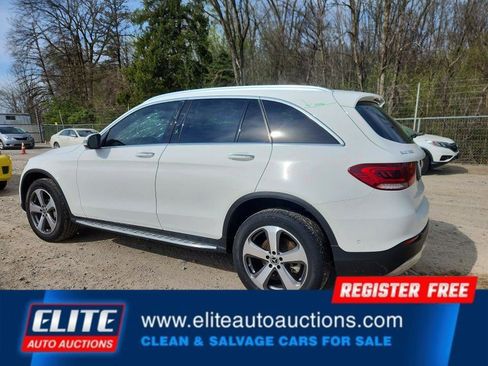 Used 2022 Mercedes-Benz GLC 300 4MATIC image 3