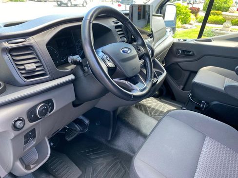 Used 2024 Ford Transit 150 Low Roof AWD image 18