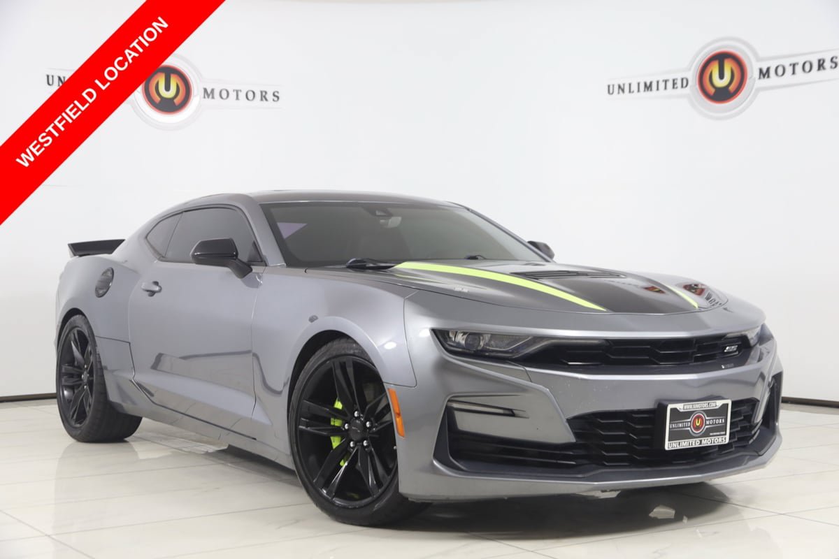 Used 2020 Chevrolet Camaro SS RWD image 1