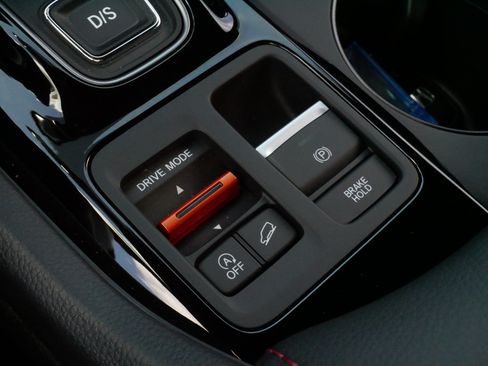 Used 2026 Honda Pilot TrailSport image 25