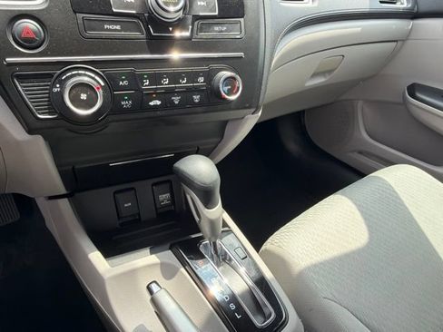 Used 2014 Honda Civic LX image 17