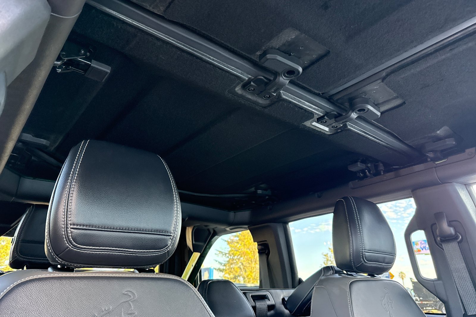 Certified 2025 Ford Bronco Outer Banks AWD/4WD image 19