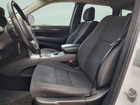 Used 2013 Jeep Grand Cherokee Laredo w/ Laredo E Group AWD/4WD image 23