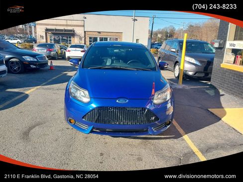 Used 2014 Ford Focus ST w/ Equipment Group 202A image 2