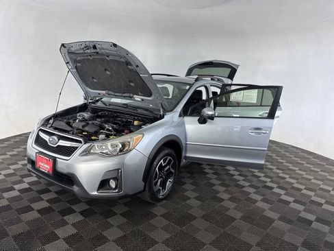 Used 2017 Subaru Crosstrek 2.0i Limited AWD/4WD image 10