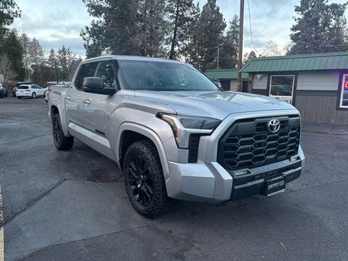 Used 2023 Toyota Tundra SR5 image 6