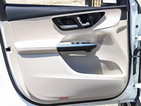 Certified 2026 Mercedes-Benz GLC 300 4MATIC image 22