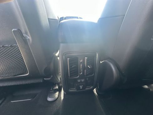 Used 2019 Jeep Grand Cherokee Limited w/ Trailer Tow Group IV AWD/4WD image 24