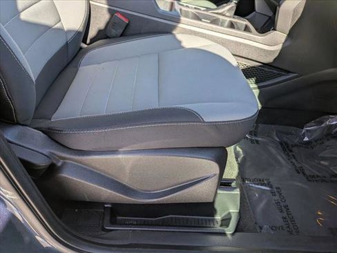 Used 2018 Ford Escape S image 16