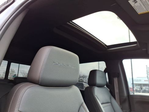 Used 2021 GMC Sierra 1500 Denali w/ Denali Ultimate Package image 8