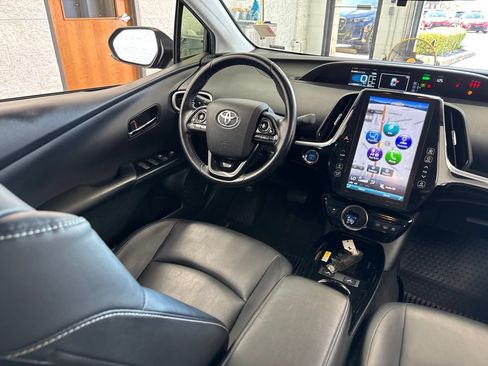 Used 2021 Toyota Prius Prime XLE FWD image 44