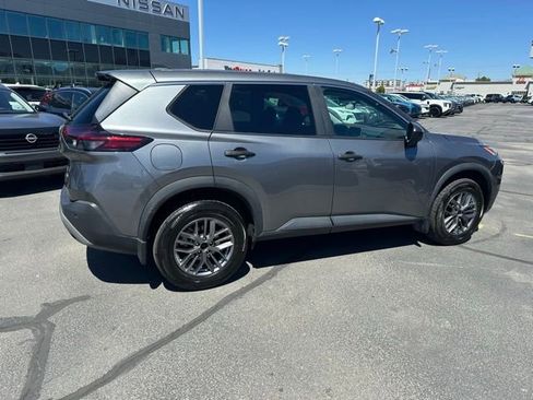 Used 2023 Nissan Rogue S AWD/4WD image 11