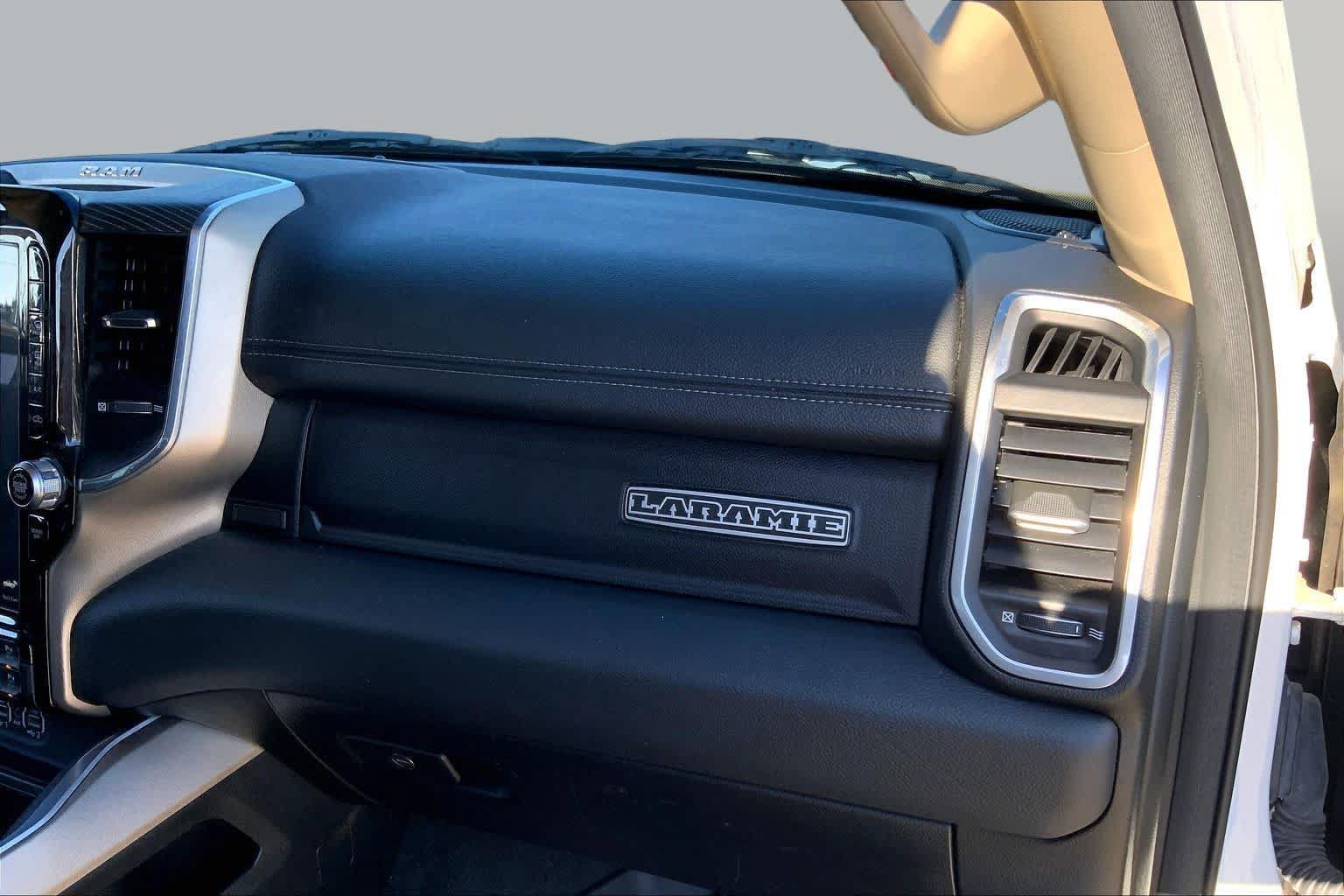 Used 2021 RAM 1500 Laramie w/ Laramie Southwest Edition AWD/4WD image 17