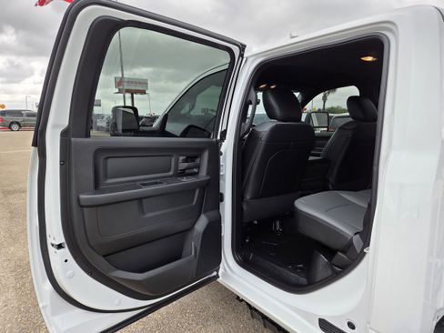 New 2026 RAM 3500 Tradesman AWD/4WD image 16