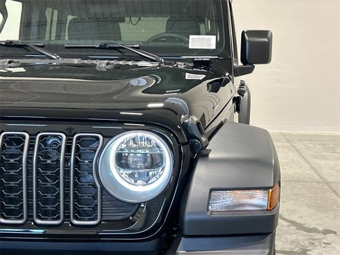 New 2025 Jeep Wrangler Sport S image 10