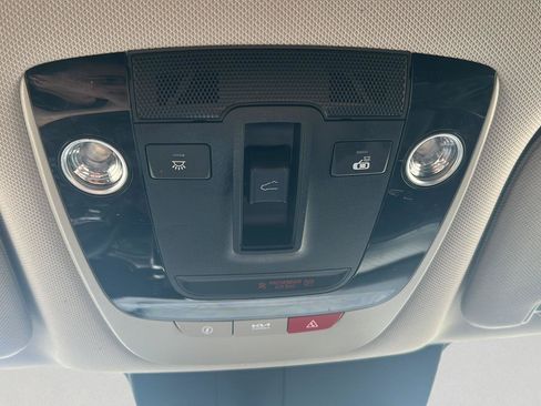 Used 2023 Kia Sorento SX AWD/4WD image 18