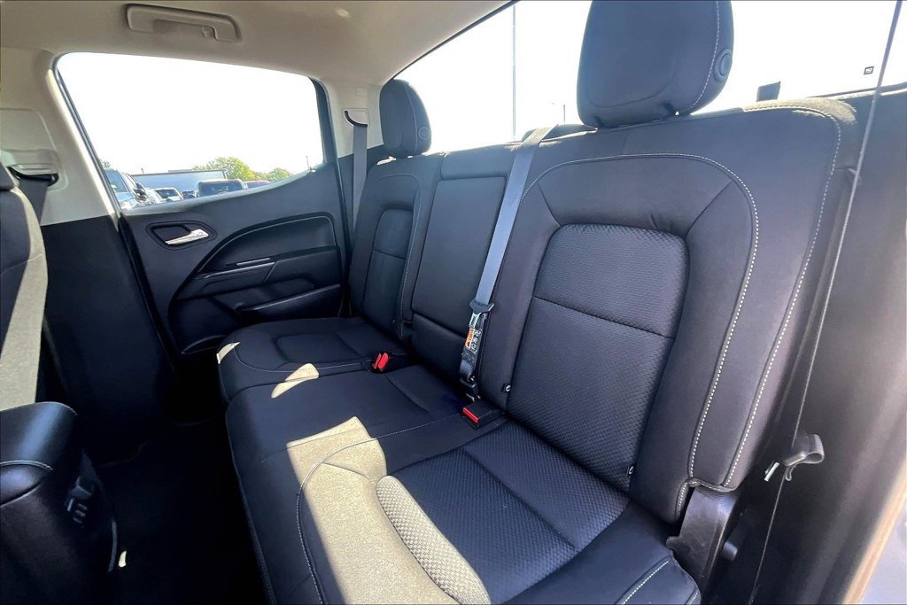 Used 2017 Chevrolet Colorado LT RWD image 28