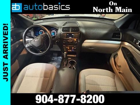 Used 2018 Ford Explorer FWD image 13