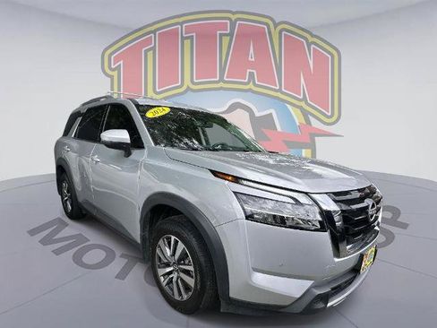 Certified 2024 Nissan Pathfinder SL AWD/4WD image 1