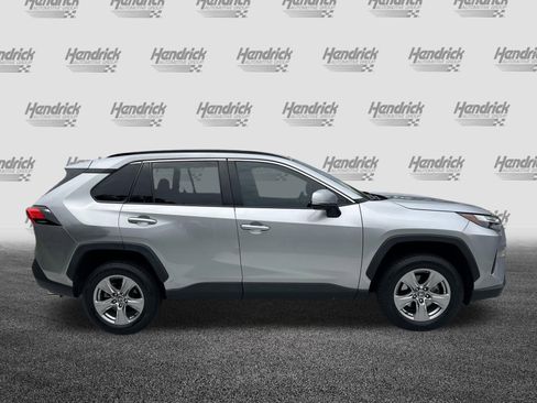 Certified 2022 Toyota RAV4 XLE FWD image 11