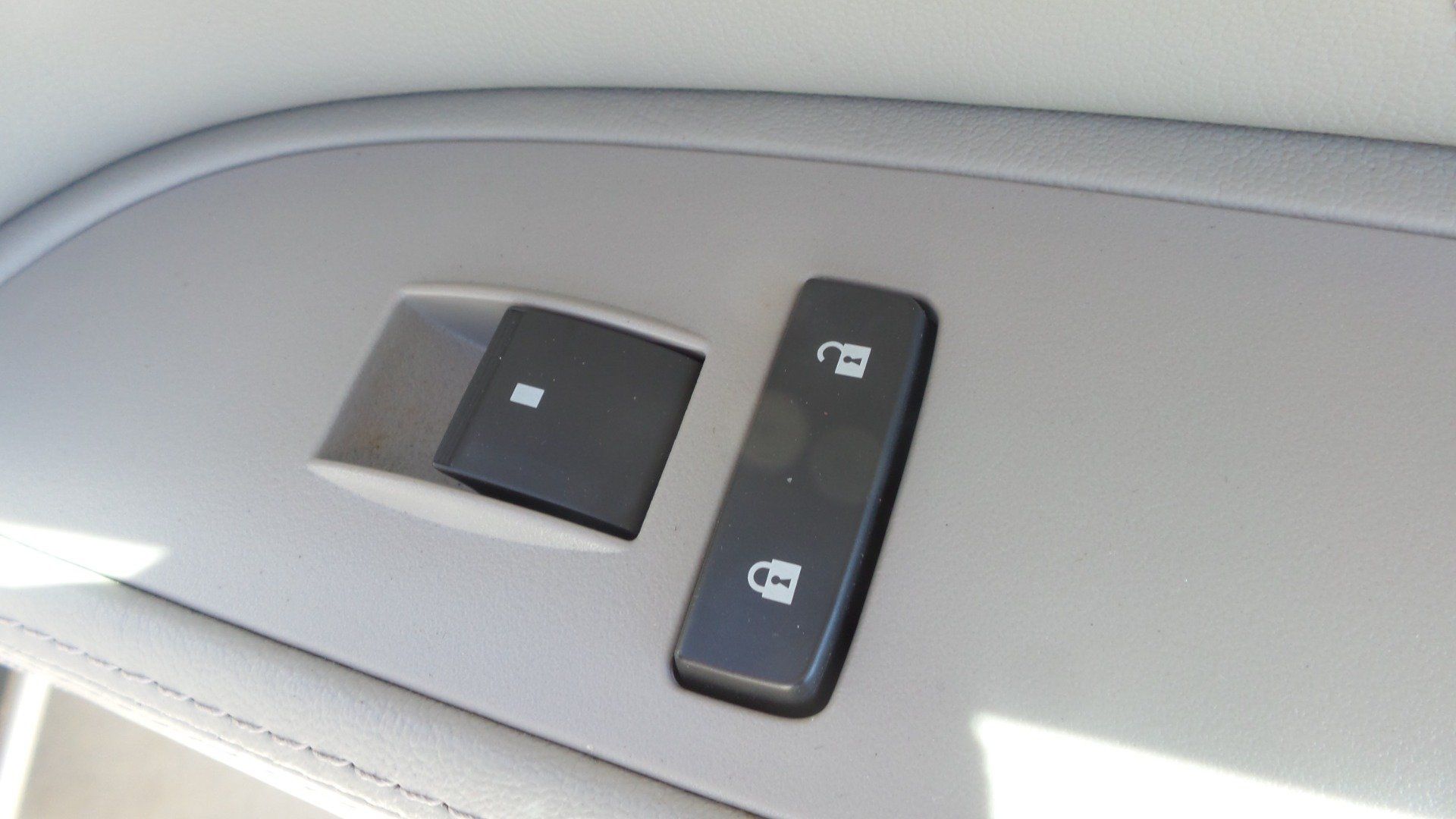 Used 2008 Buick Lucerne CX w/ Driver Confidence Package FWD image 31