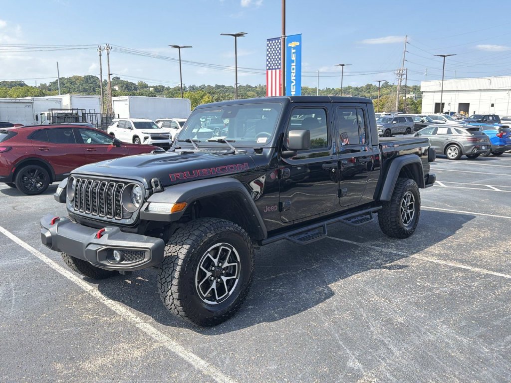 Used 2024 Jeep Gladiator Rubicon w/ Technology Group AWD/4WD image 7