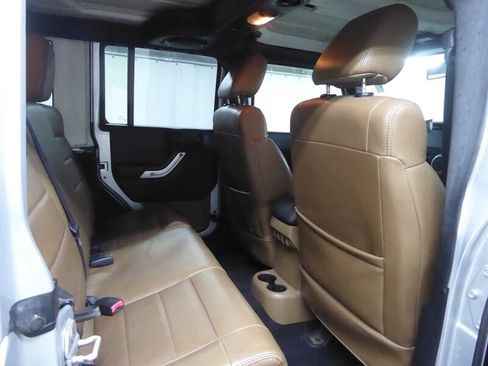 Used 2011 Jeep Wrangler Unlimited Sahara w/ Dual Top Group image 28