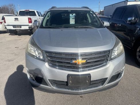 Used 2016 Chevrolet Traverse LT image 2