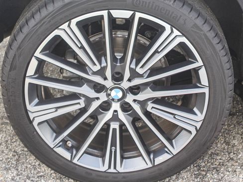 Certified 2025 BMW X1 xDrive28i w/ Convenience Package image 11