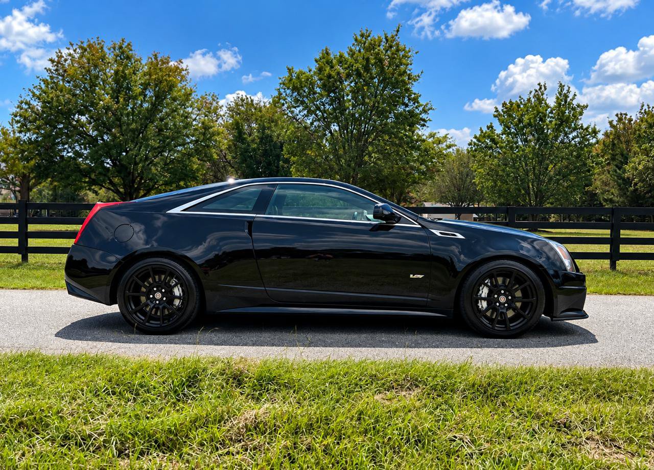 Used 2011 Cadillac CTS V w/ Wood Trim Package RWD image 4