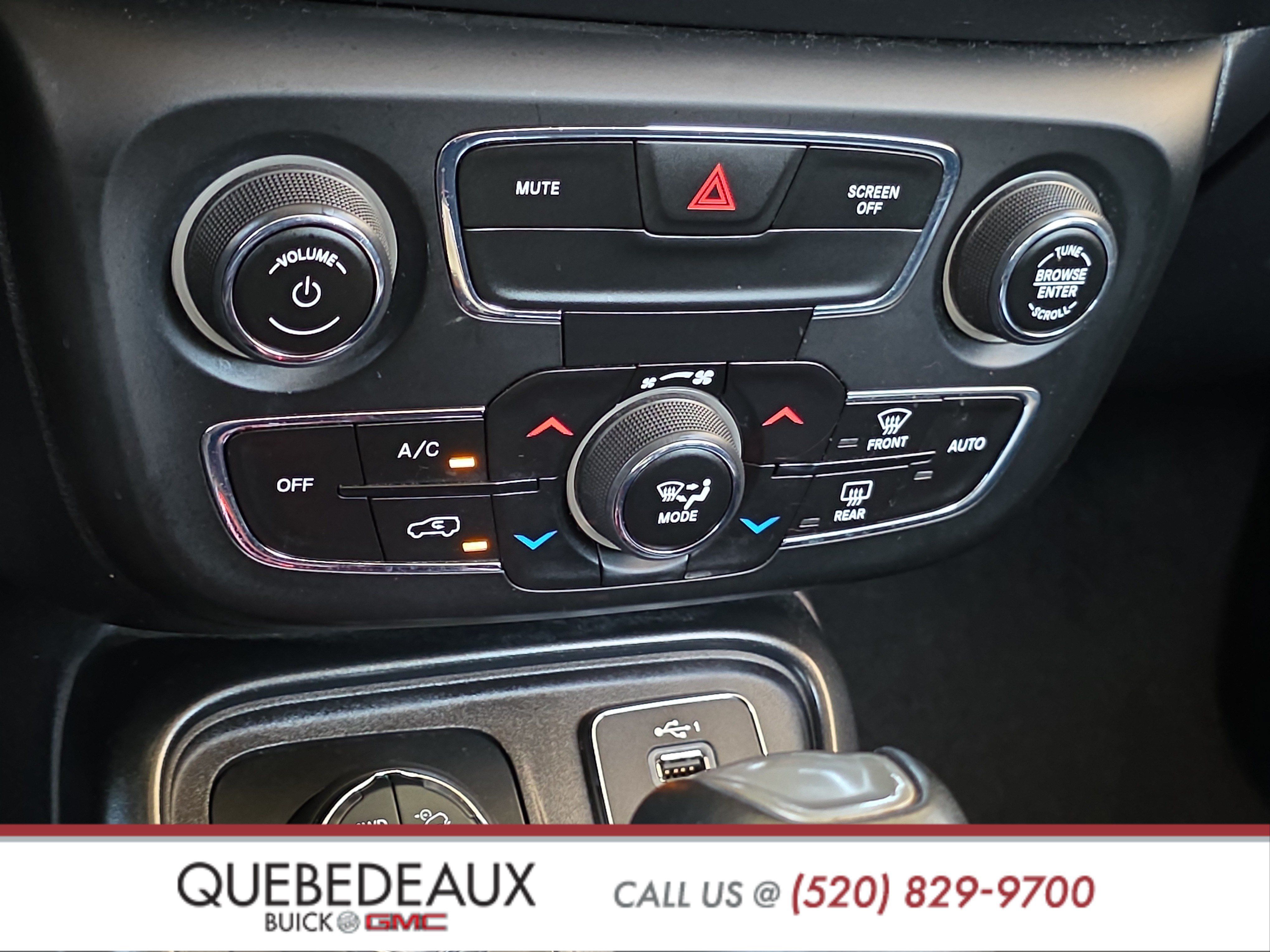 Used 2020 Jeep Compass Trailhawk AWD/4WD image 18