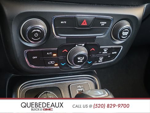 Used 2020 Jeep Compass Trailhawk AWD/4WD image 18