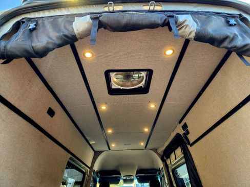 Used 2019 Mercedes-Benz Sprinter 2500 w/ Premium Plus Package image 6