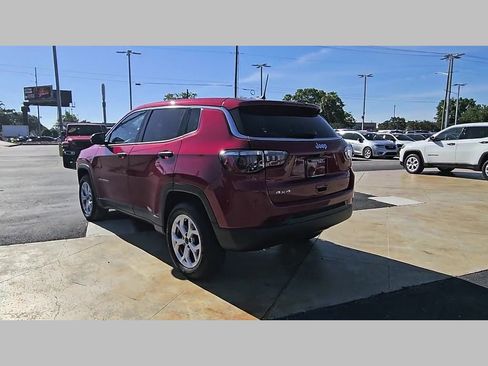 Used 2025 Jeep Compass Sport AWD/4WD image 30