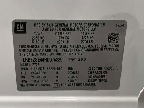 New 2024 Buick Envision Avenir image 12