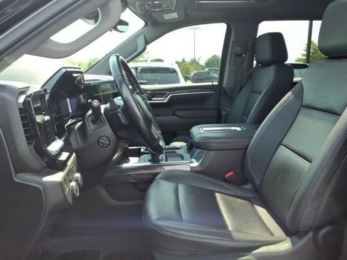 Used 2022 Chevrolet Silverado 1500 LTZ w/ LTZ Premium Package AWD/4WD image 23