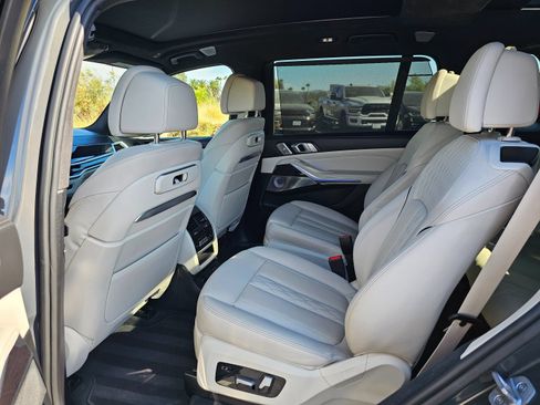 Used 2023 BMW X7 M60i w/ Executive Package AWD/4WD image 28