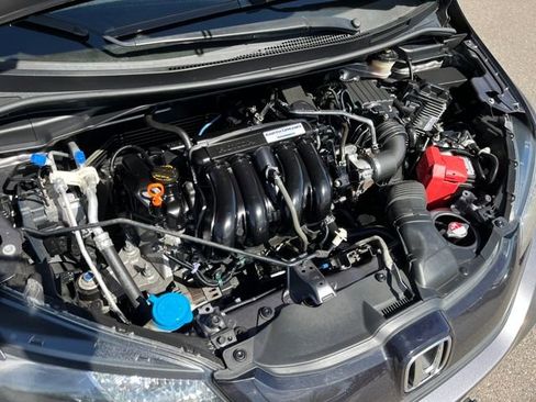 Used 2015 Honda Fit LX image 29