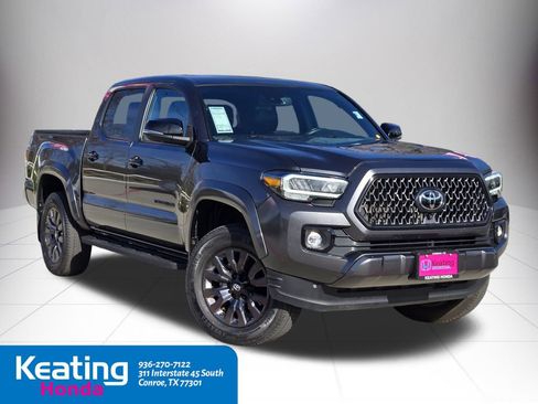 Used 2023 Toyota Tacoma Limited w/ Nightshade Package image 3
