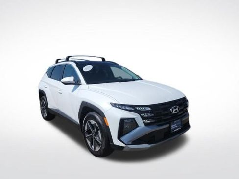 Certified 2025 Hyundai Tucson SEL AWD/4WD image 16