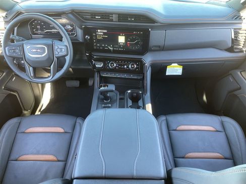 Used 2025 GMC Sierra 1500 AT4 w/ AT4 Premium Package image 21