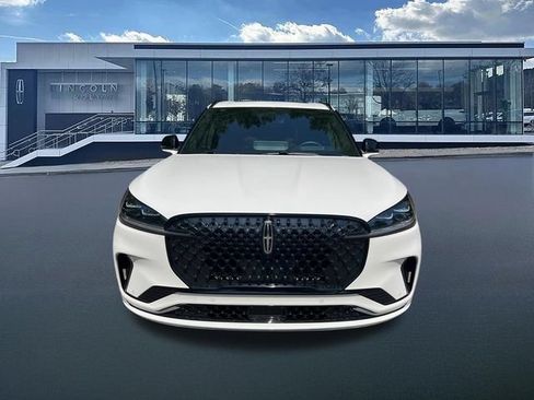 New 2026 Lincoln Aviator Reserve AWD/4WD image 2