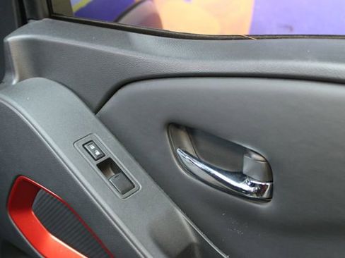 Used 2023 Nissan Frontier PRO-4X image 9