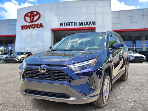 Used 2025 Toyota RAV4 XLE w/ Convenience Package FWD image 2