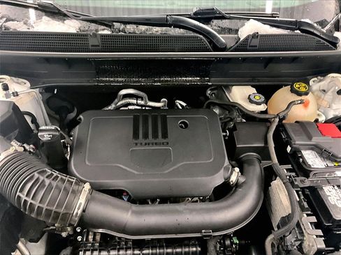 Used 2023 GMC Acadia SLT image 33