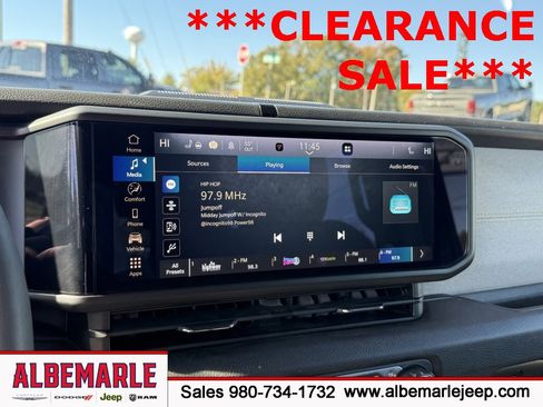 Used 2024 Jeep Wrangler Willys image 22