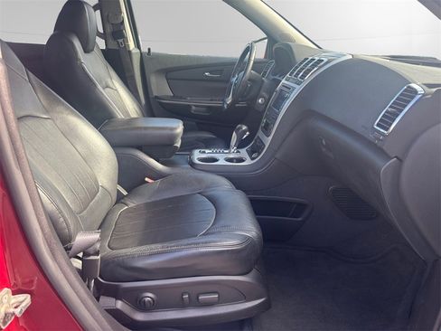 Used 2011 GMC Acadia SLT w/ LPO, 'HIT The Road' Package image 15